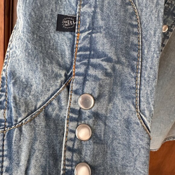 Rockmount Ranch Wear Bronc Vintage Embroidery Western Shirt in Denim - Picture 7 of 7